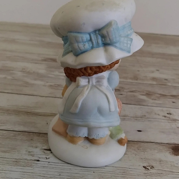 Miss Mitzie By Heartline Quilt Ceramic Figure 4 in - Picture 6 of 8